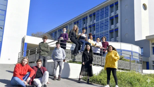 Gemini_Generated_Image_j5vx8mj5vx8mj5vx